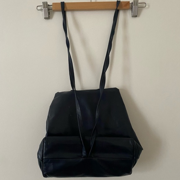 Vintage MINI blue leather backpack - Picture 2 of 3